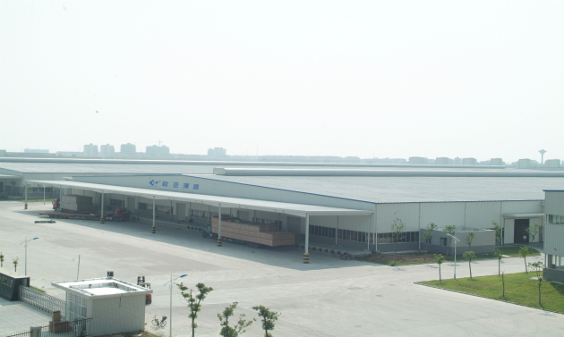我公司承建的浙江歐亞薄膜公司廠房工程